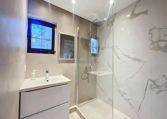 Joli Marche Forville Apartment